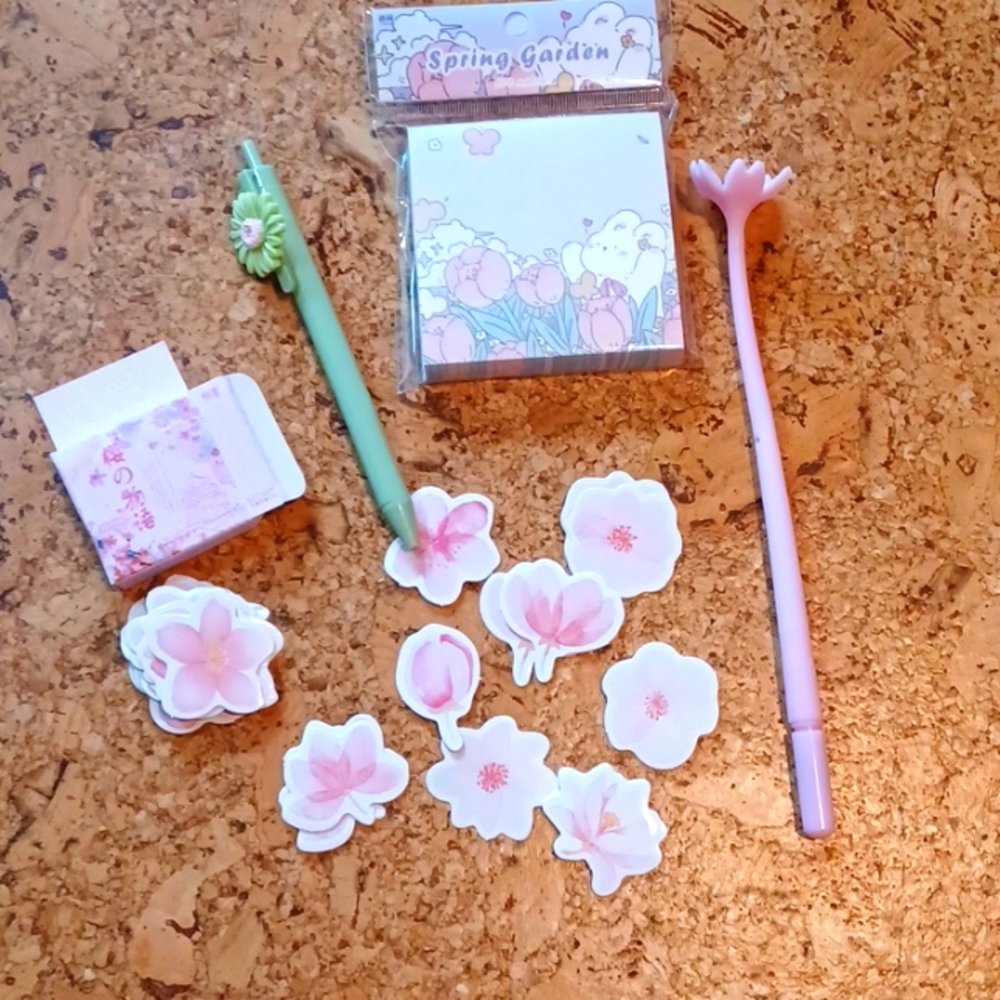Kawaii Flower Pens, Note Pad, Eraser & Stickers NWT